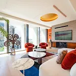 Apartment Les 7 Anges - Vue Cathedrale, Parking & Centre Historique