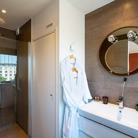 Apartment Les 7 Anges - Parking, Vue Cathedrale & Centre Historique Reims