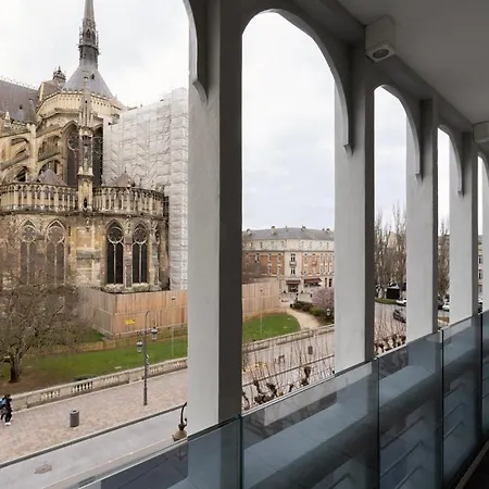 Apartment Les 7 Anges - Parking, Vue Cathedrale & Centre Historique