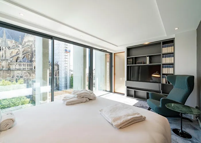 Les 7 Anges - Vue Cathedrale, Parking & Centre Historique