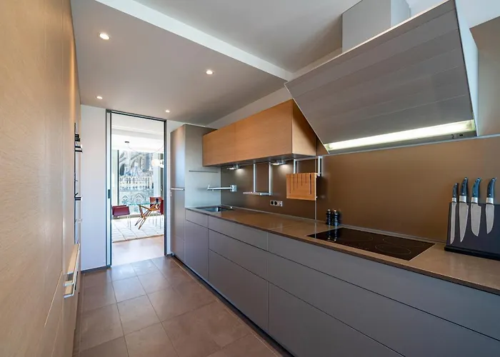 Les 7 Anges - Vue Cathedrale, Parking & Centre Historique *