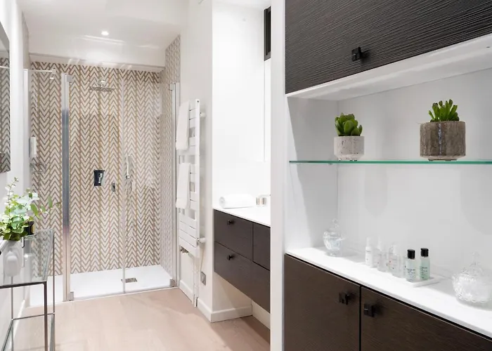 Lägenhet Les 7 Anges - Vue Cathedrale, Parking & Centre Historique Reims