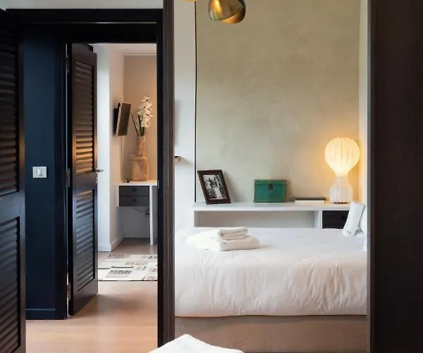 Les 7 Anges - Vue Cathedrale, Parking & Centre Historique アパート *