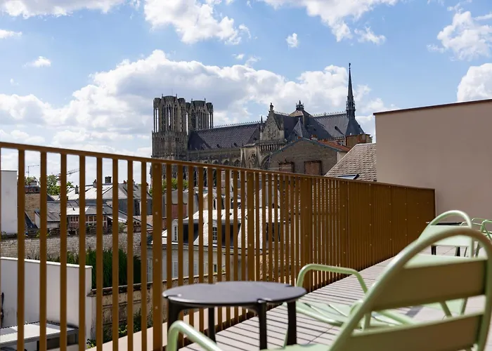 Les 7 Anges - Vue Cathedrale, Parking & Centre Historique ランス
