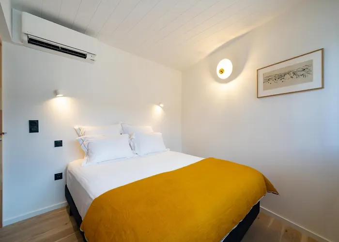 Les 7 Anges - Vue Cathedrale, Parking & Centre Historique アパート