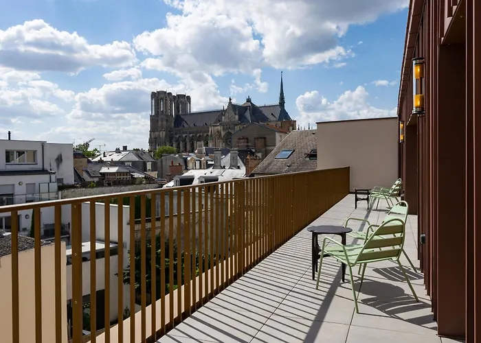 Les 7 Anges - Vue Cathedrale, Parking & Centre Historique Lägenhet