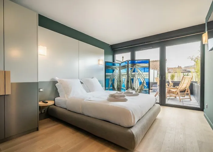 Les 7 Anges - Vue Cathedrale, Parking & Centre Historique アパート *