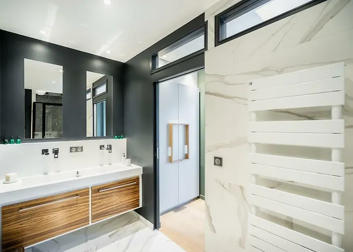 アパート Les 7 Anges - Vue Cathedrale, Parking & Centre Historique ランス