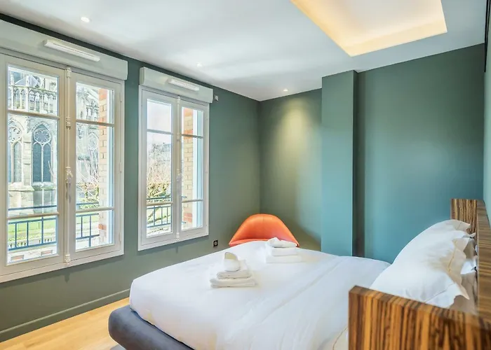 Les 7 Anges - Vue Cathedrale, Parking & Centre Historique ランス